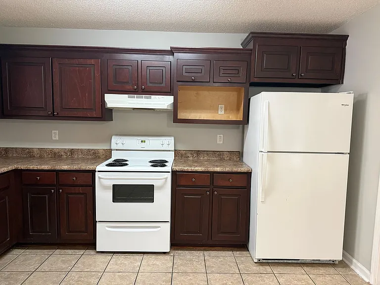 2510 Barnesdale Way — Photo 4