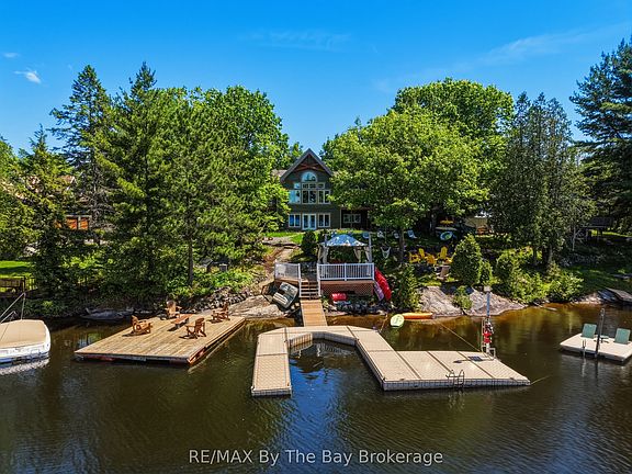2nd image of 61 McKellar Lake Rd