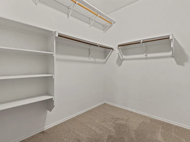 2904 Whispering Pine Blvd — Photo 17