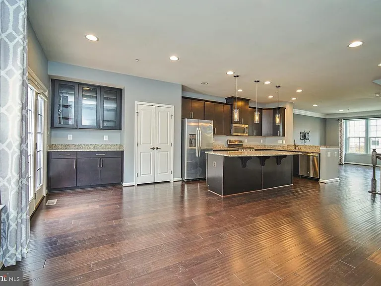 8126 S Channel Dr — Photo 22