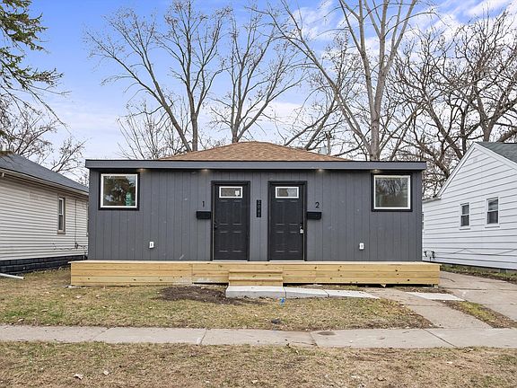 3rd image of 2041 Romeo St #1