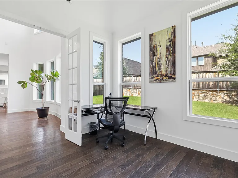 3348 Starling Dr — Photo 15