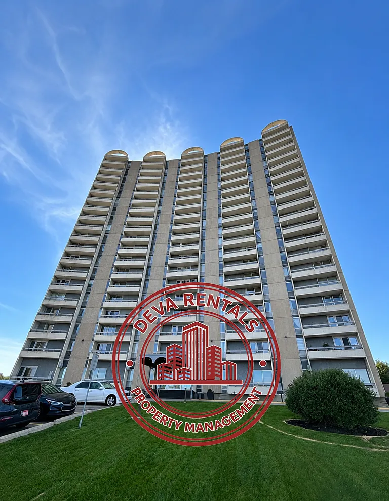 Spacious 1 Bedroom Apartment | All Utilities — Photo 1