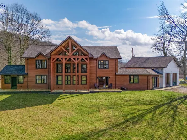 1935 Ward Rd, Elkins, WV 26241