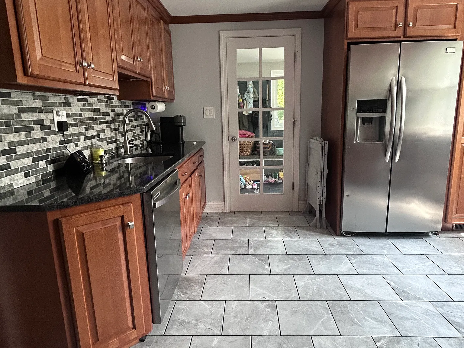 3 bed, 1.5 bath, 1147 sqft, $3,000 — Photo 2