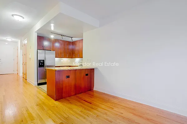 Rented by Mirador Real Estate | media 2