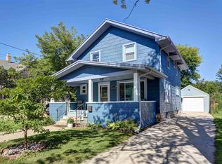 548 N Division St, Appleton, WI 54911