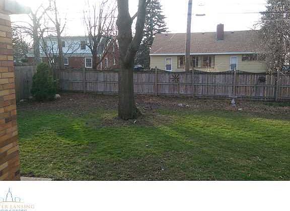 4th image of 523 E Durand St
