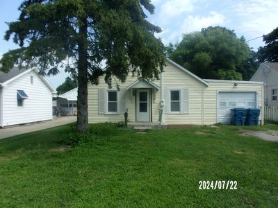 850 E Chestnut St, Hoopeston, IL, 60942