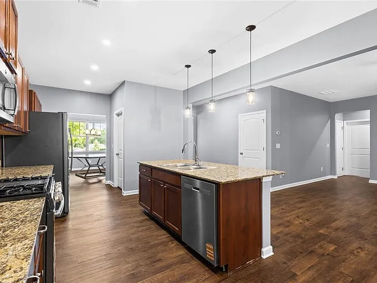 407 Aviary Ln — Photo 23