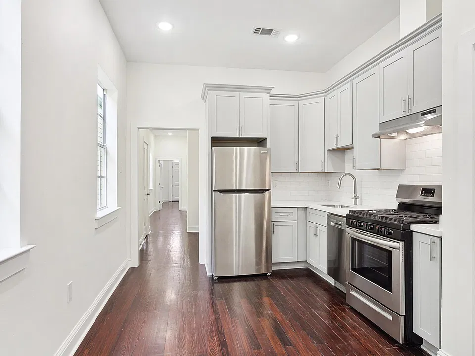 1816 Saint Andrew St #2A