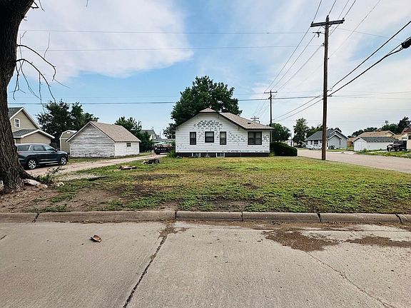 2nd image of 319 E G St
