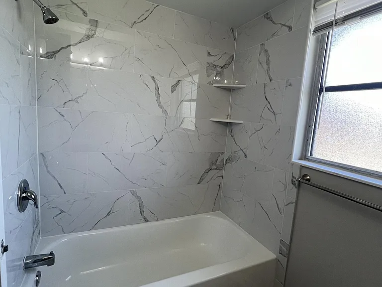1920 W Lakeview Blvd #1 — Photo 39