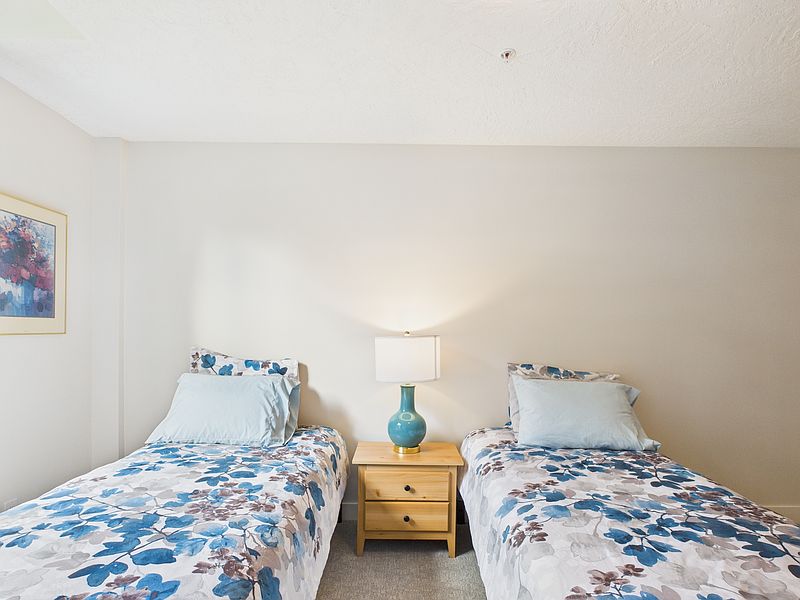Saanich Apartment for rent - 2 Bedrooms — photo 37