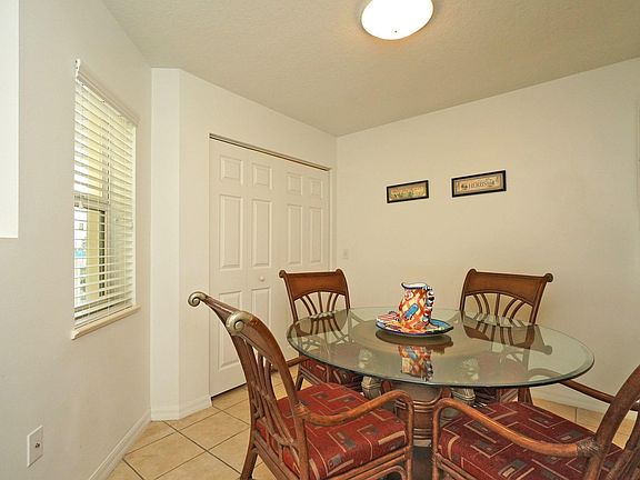 5th image of 8941 Lake Dr APT D405