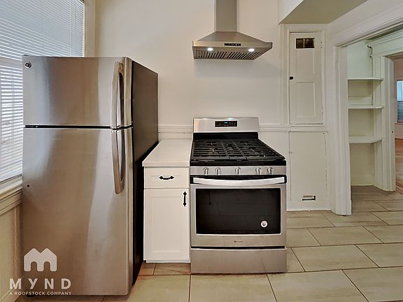 4th image of 827 14th St APT C