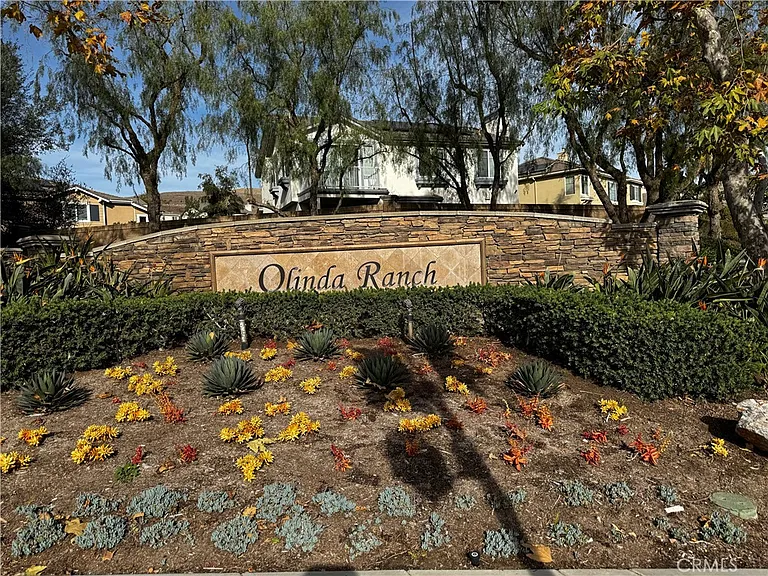 3661 Hawks Dr — Photo 3