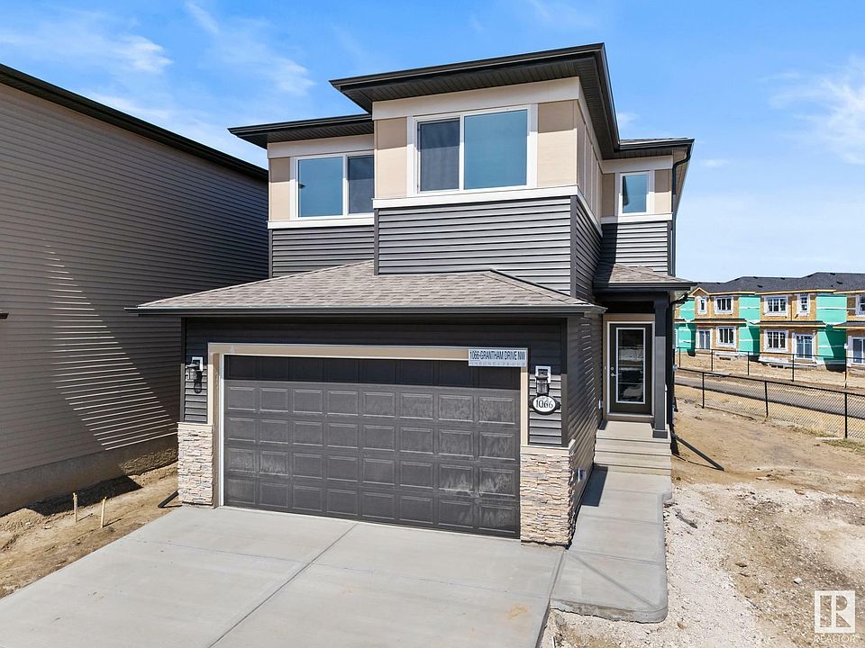 2nd image of 1066 Grantham Dr NW
