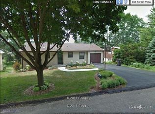 3511 Tally Ho Ln, Madison, WI 53705