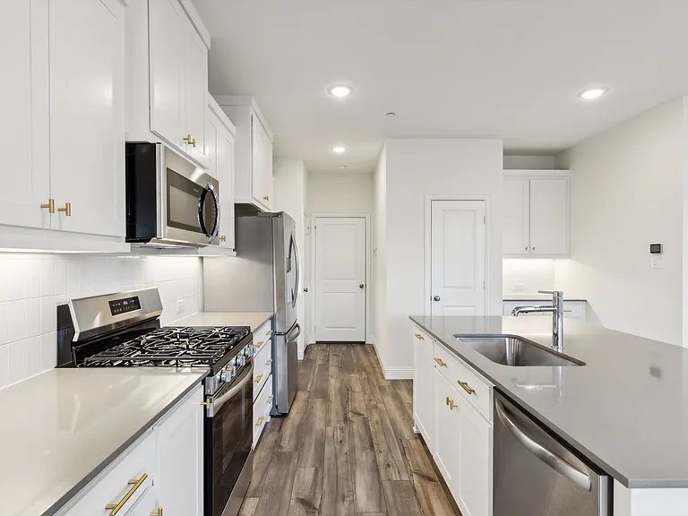 3765 Pierce Ln — Photo 8