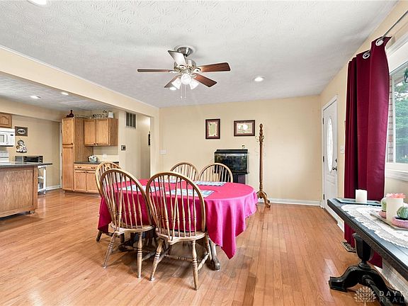4th image of 4555 Ross Ave