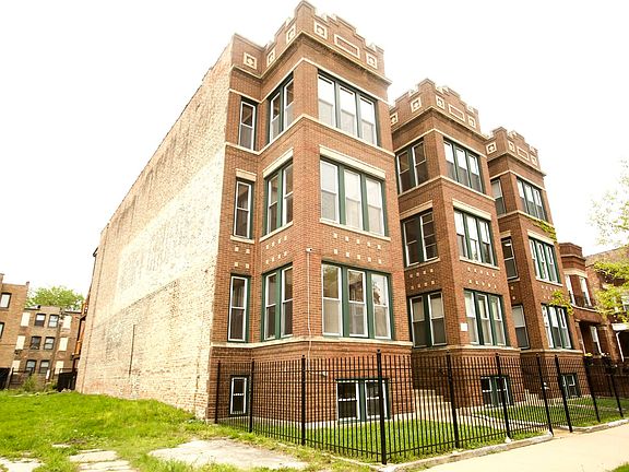 2nd image of 6111 S Saint Lawrence Ave APT 3
