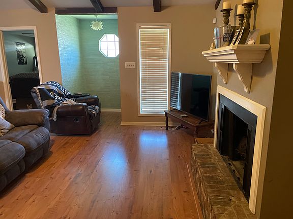 5th image of 106 Stable Creek Dr