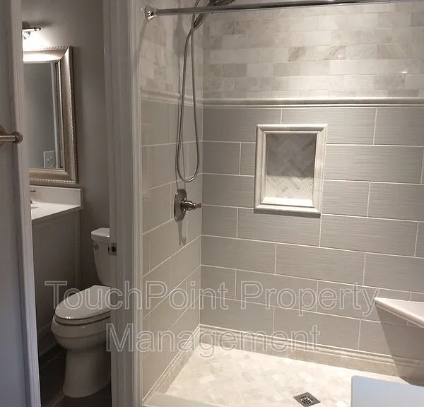 1114 Glenshannon Rd — Photo 13
