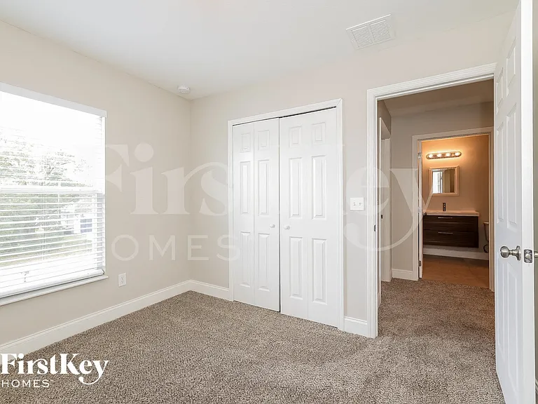 419 Eagle Dr — Photo 11