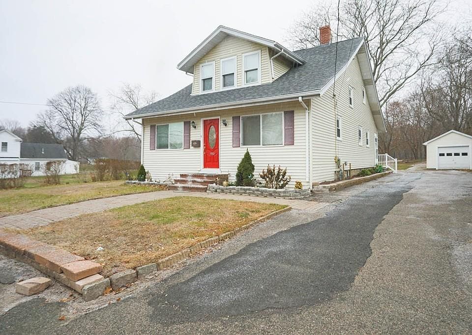 1st image of 980 S Franklin St