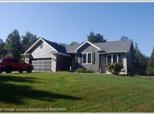 455 Creyts Rd, Dimondale, MI 48821