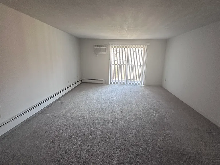 Canterbury Apartment Homes — Photo 34