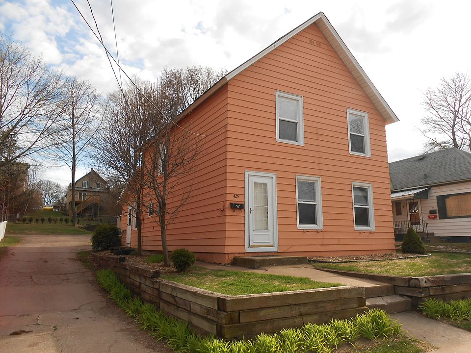 1st image of 429 W Baraga Ave