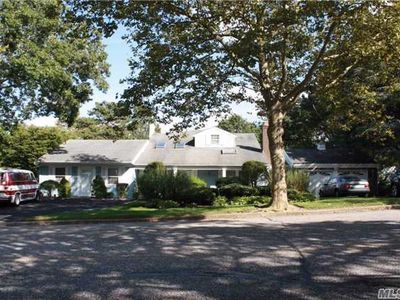 180 Sequoia Dr, Coram, NY, 11727