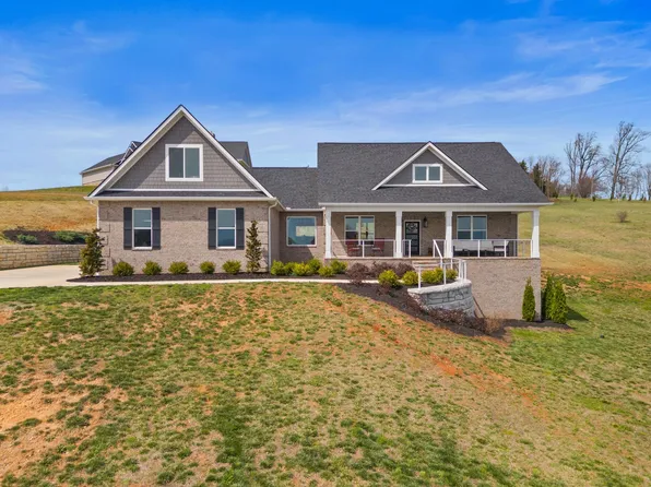 1149 Summerfield Dr, Maryville, TN 37801