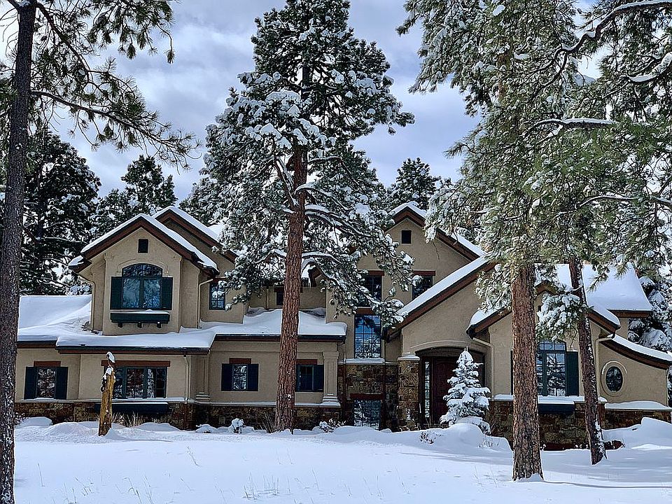 House-Front-Winter