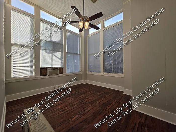 305 E 7th St #2 — Photo 12