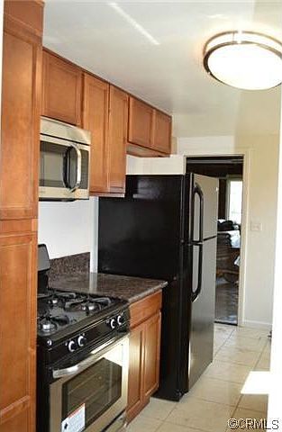 2nd image of 1061 Minerva Ct