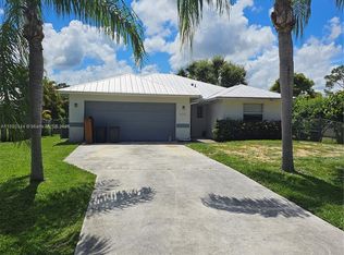 8330 SE Sweet Bay Dr, Hobe Sound, FL 33455