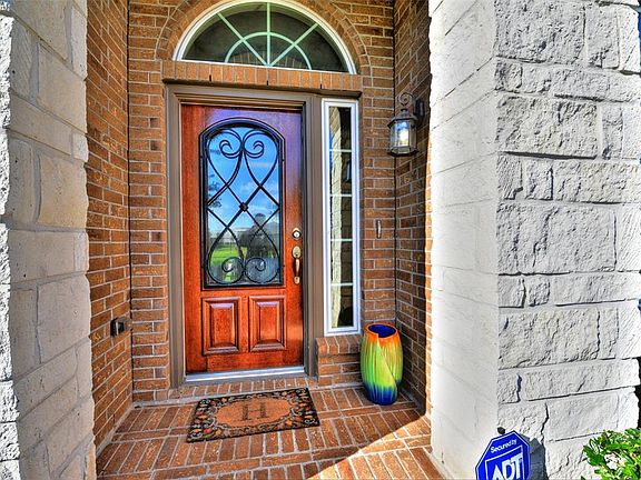 3rd image of 26227 Wooded Hollow Ln