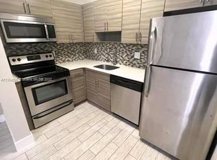 115 Menores Ave APT 11, Miami, FL 33134