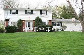 1st image of 312 S Lexington Dr