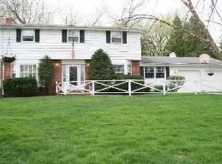 312 S Lexington Dr, Janesville, WI 53545