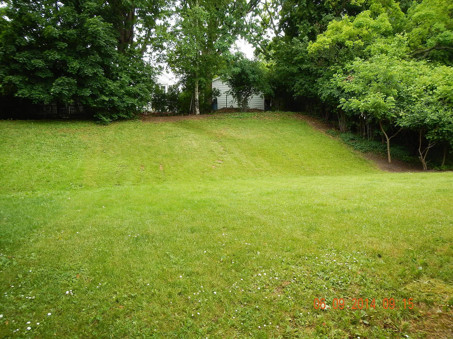 1270 Westcott Street Apt 2- Available 08/01/27 - Spacious 2 Bedroom Apartment with Garage Across ... — Photo 2