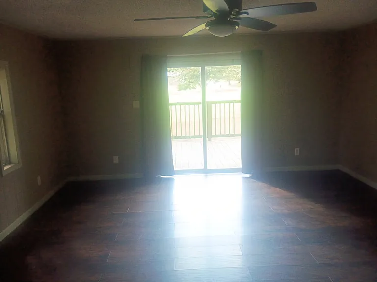 107 Grant 446 — Photo 79