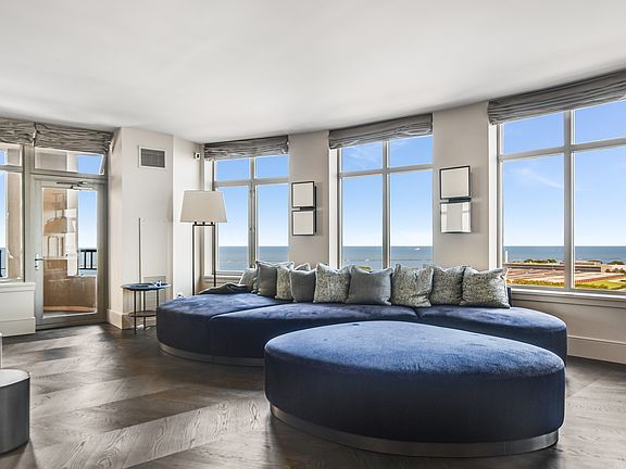 4th image of 530 N Lake Shore Dr APT 1505