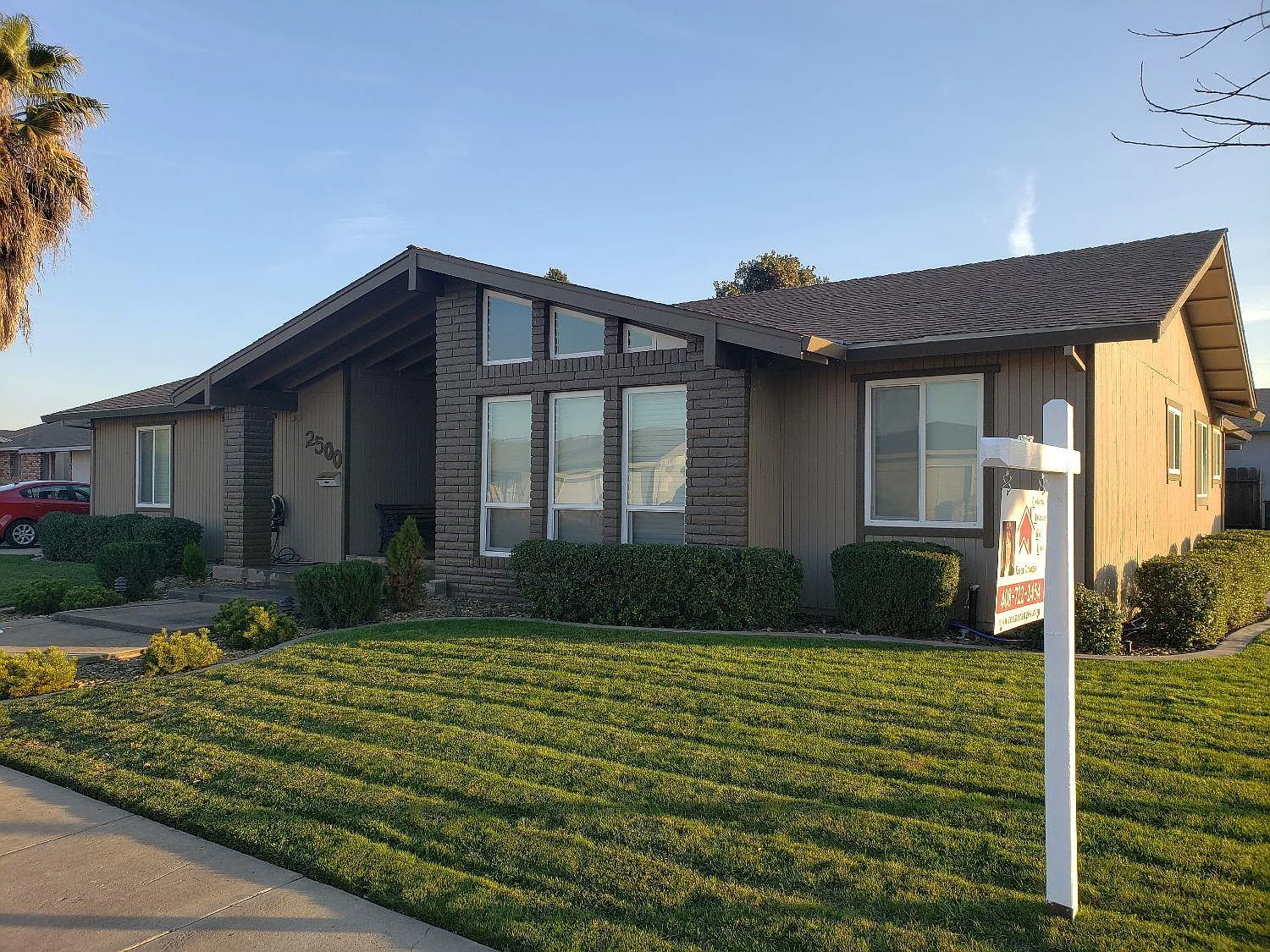 2500 Mauna Kea Dr photo 1