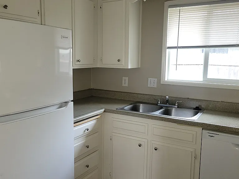 Orchard Court apartments — Photo 12