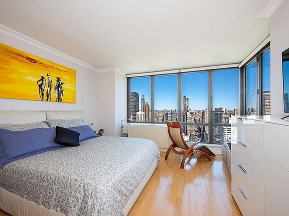 3rd image of 2 Columbus Ave APT 35B