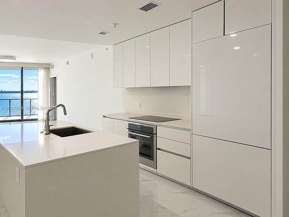 2nd image of 700 NE 24th St #1204